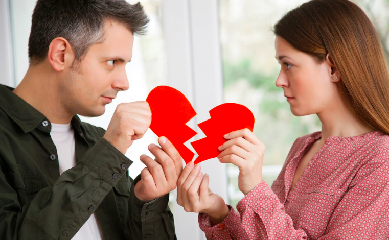 兴安盟离婚如何申请财产保全冻结对方账户